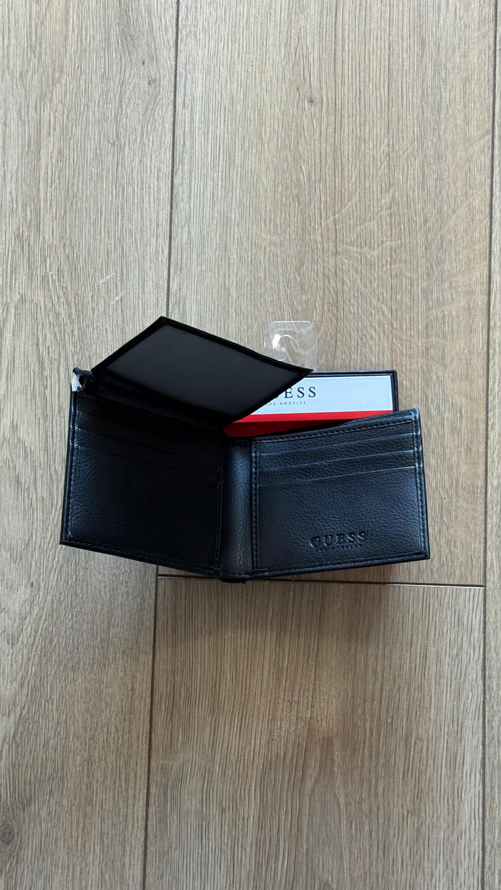 Billetera Guess